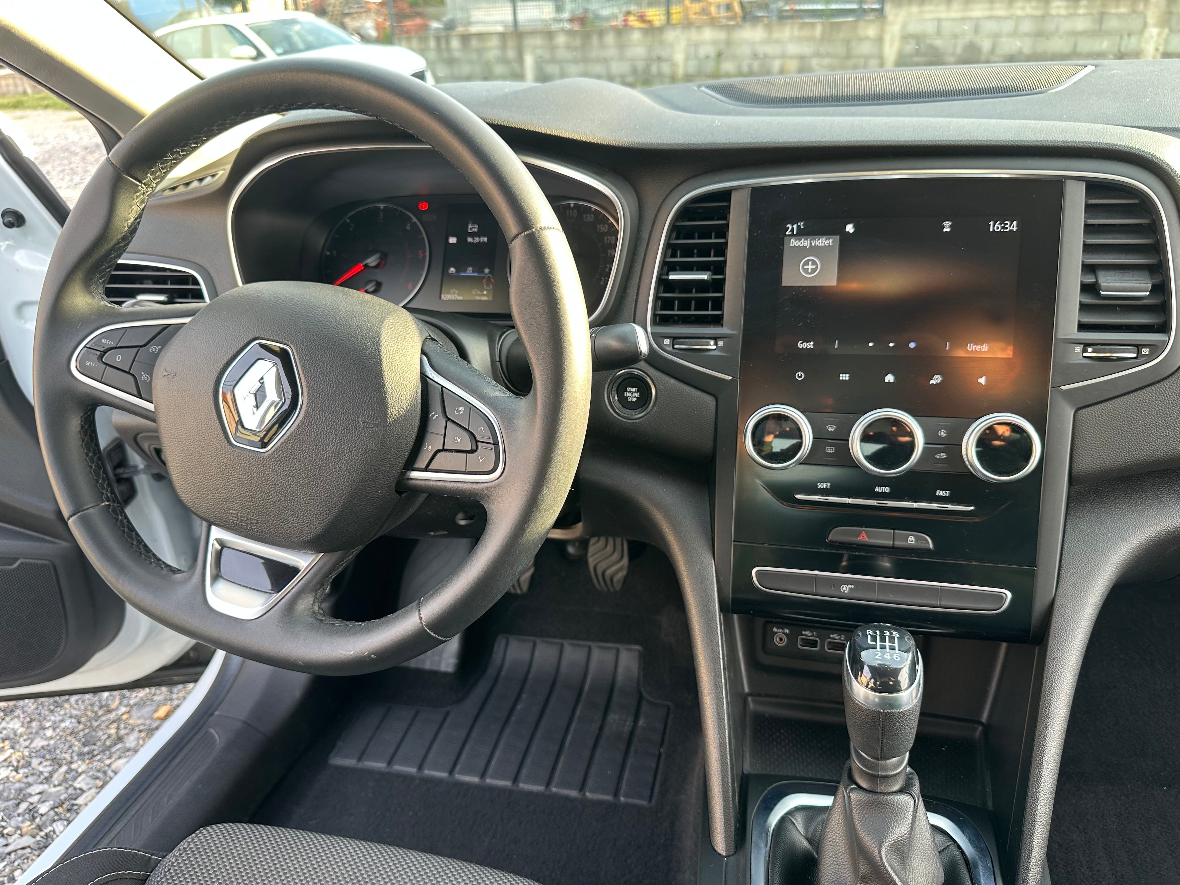 Renault Megane Grandcoupe 1.5 Equilibre DCI 115 MT6 123.000km