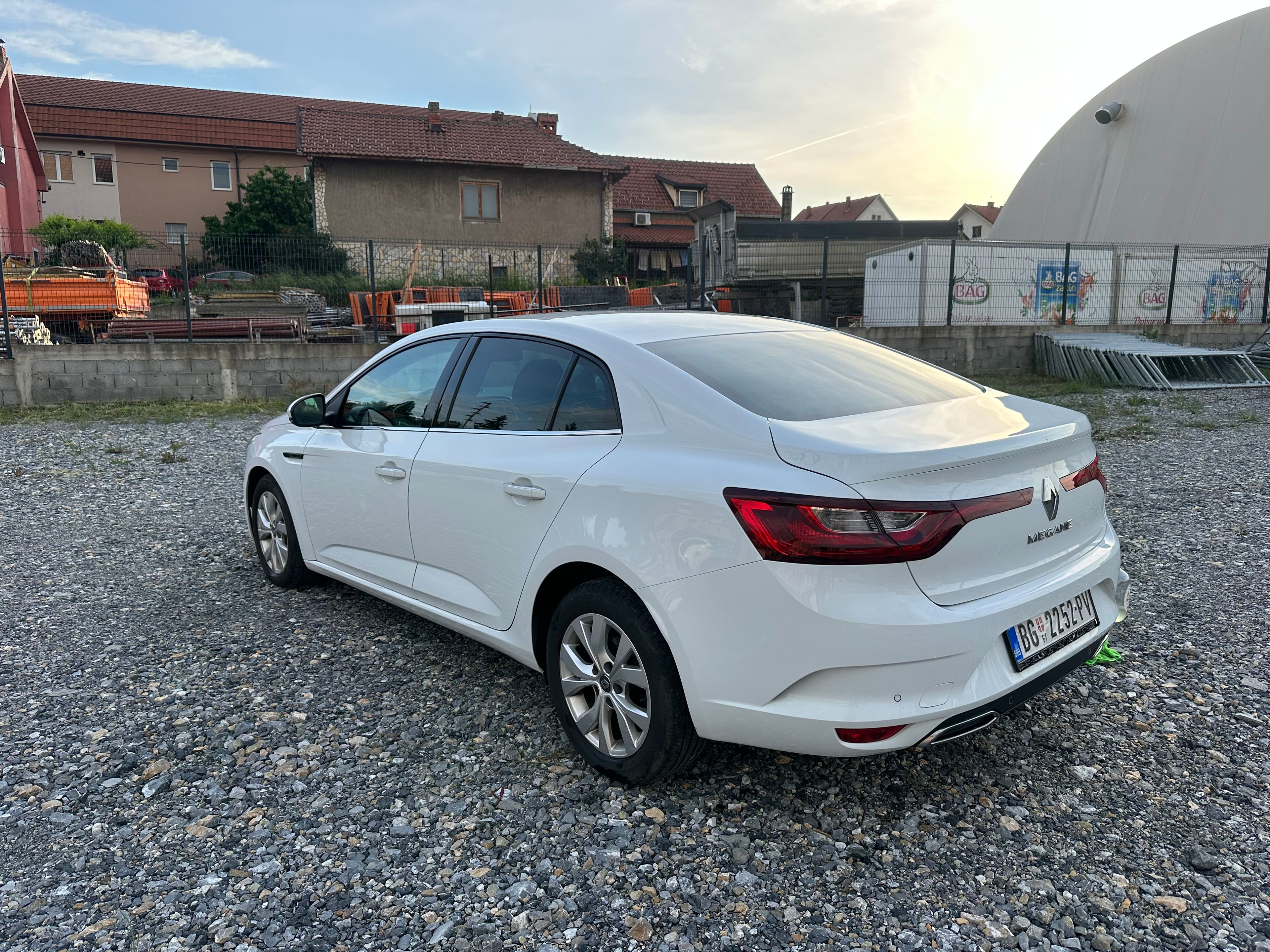 MEGANE GRANDCOUPE INTENS BLUE DCI 115 162.000km