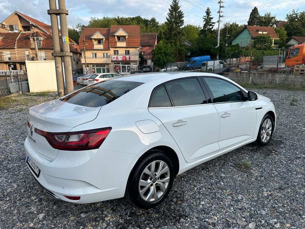 MEGANE GRANDCOUPE INTENS BLUE DCI 115 162.000km