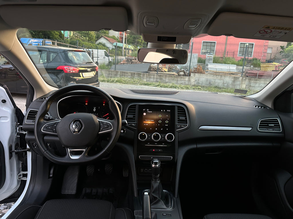 MEGANE GRANDCOUPE INTENS BLUE DCI 115 162.000km